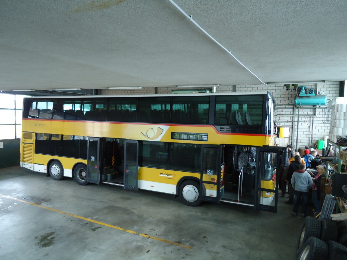 (143'697) - Schwizer, Goldach - SG 121'190 - Neoplan am 20. April 2013 in Goldach, Garage