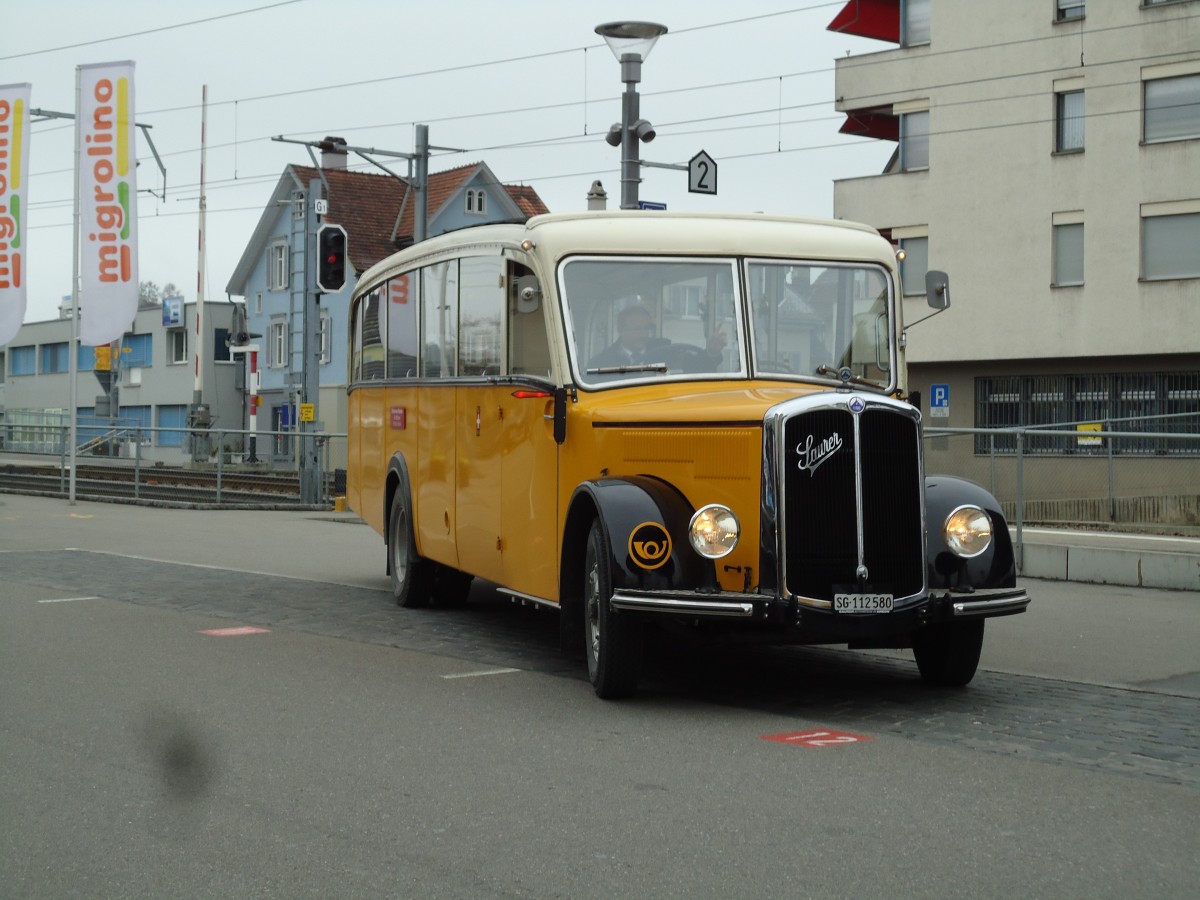 (143'715) - Baumgartner, Horn - Nr. 4/SG 112'580 - Saurer/Saurer (ex Nr. 2; ex Montegazzi, Riva San Vitale; ex AMSA Chiasso Nr. 20; ex OAK Wangen a.A. Nr. 10; ex P 23'082; ex P 2134) am 20. April 2013 beim Bahnhof Goldach