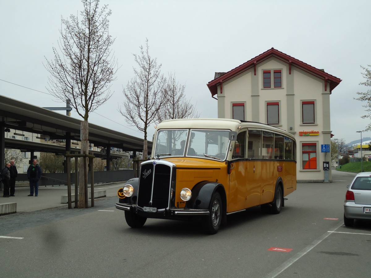 (143'717) - Baumgartner, Horn - Nr. 4/SG 112'580 - Saurer/Saurer (ex Nr. 2; ex Montegazzi, Riva San Vitale; ex AMSA Chiasso Nr. 20; ex OAK Wangen a.A. Nr. 10; ex P 23'082; ex P 2134) am 20. April 2013 beim Bahnhof Goldach