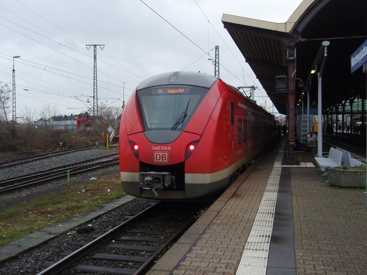 1440 316 als S 8 nach Hagen Hbf in Mnchengladbach Hbf. 30.12.2017