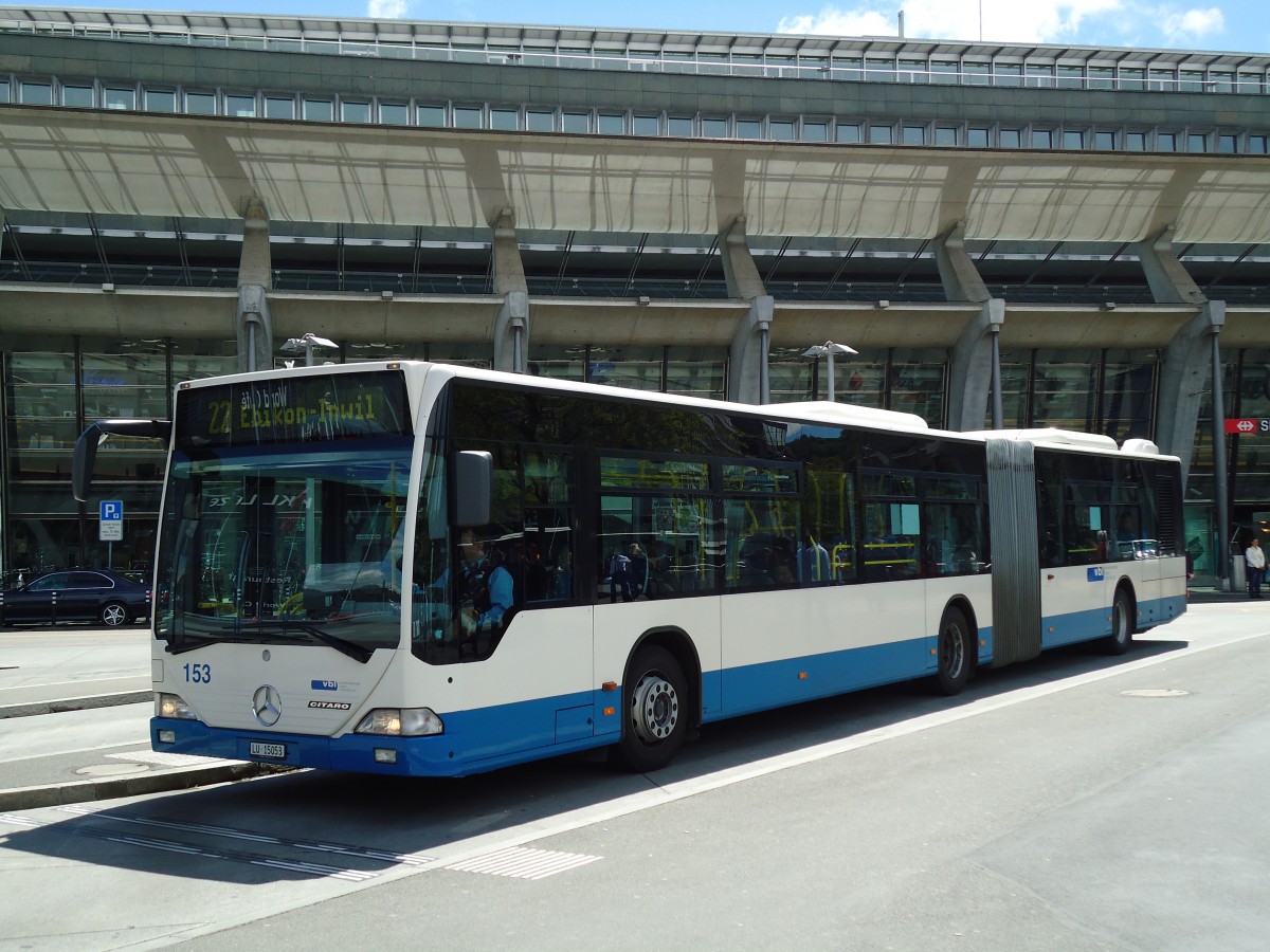 (144'360) - VBL Luzern - Nr. 153/LU 15'053 - Mercedes am 19. Mai 2013 beim Bahnhof Luzern