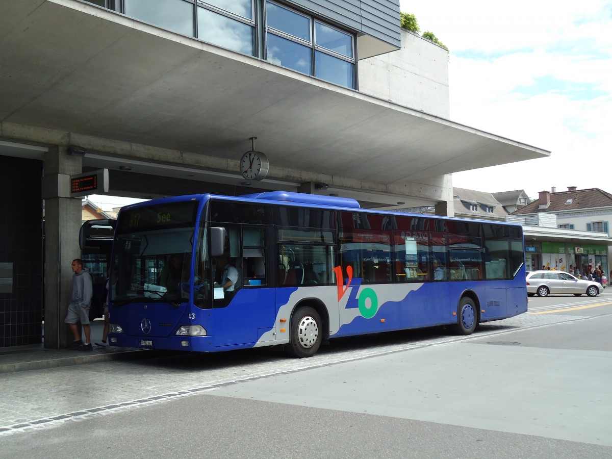 (144'428) - VZO Grningen - Nr. 43/ZH 182'043 - Mercedes am 20. Mai 2013 beim Bahnhof Uster