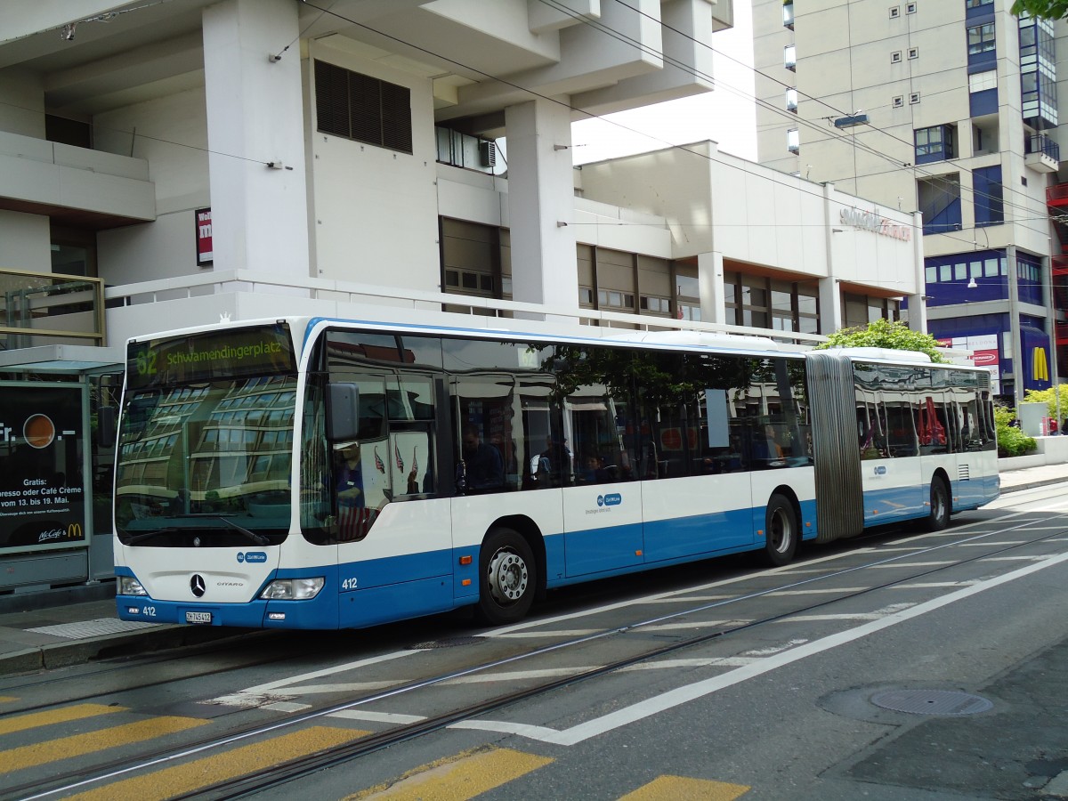 (144'438) - VBZ Zrich - Nr. 412/ZH 745'412 - Mercedes am 20. Mai 2013 beim Bahnhof Zrich-Oerlikon