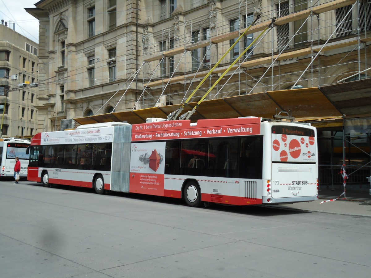 (144'472) - SW Winterthur - Nr. 123 - Hess/Hess Gelenktrolleybus am 20. Mai 2013 beim Hauptbahnhof Winterthur