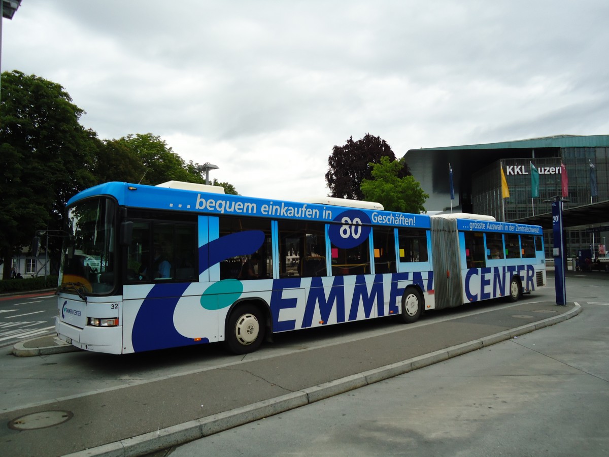 (144'938) - AAGR Rothenburg - Nr. 32/LU 15'712 - Scania/Hess am 10. Juni 2013 beim Bahnhof Luzern