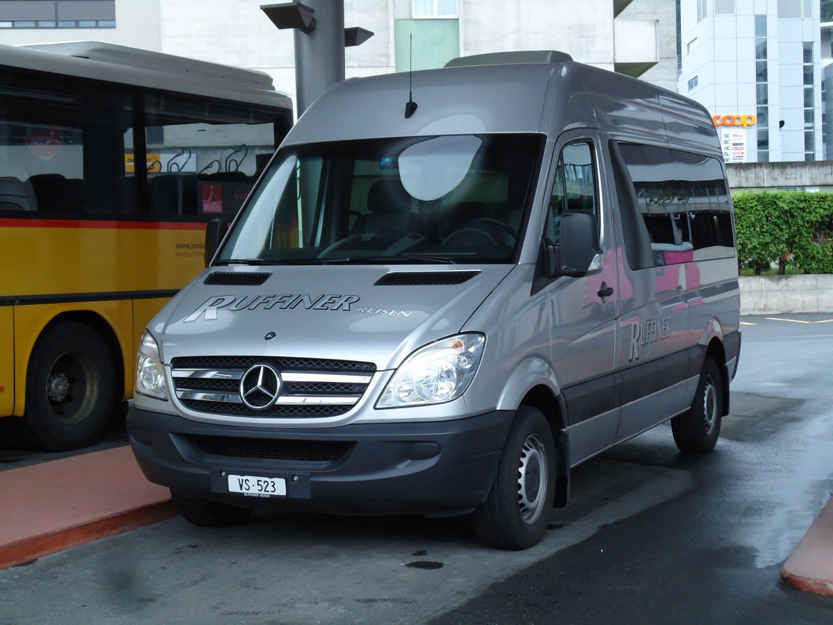 (145'314) - Ruffiner, Turtmann - VS 523 - Mercedes am 22. Juni 2013 beim Bahnhof Visp