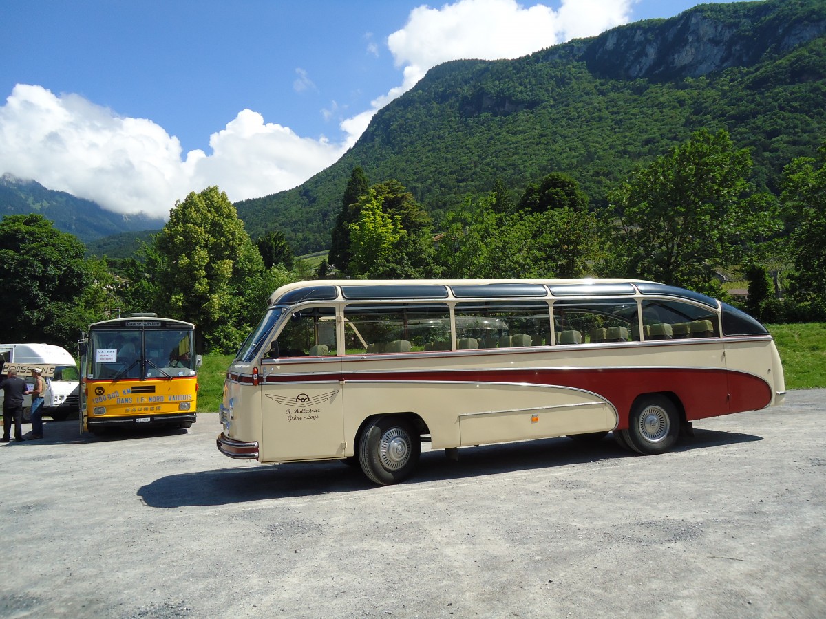 (145'428) - Ballestraz, Grne - VS 11'615 - Saurer/Saurer (ex Girardet, Yverdon) am 22. Juni 2013 in Aigle, Saurertreffen