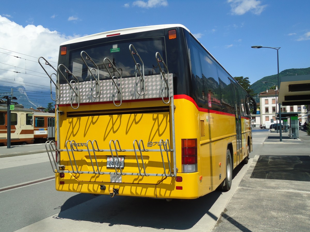 (145'435) - TPC Aigle - VS 49'249 - Volvo am 22. Juni 2013 beim Bahnhof Aigle