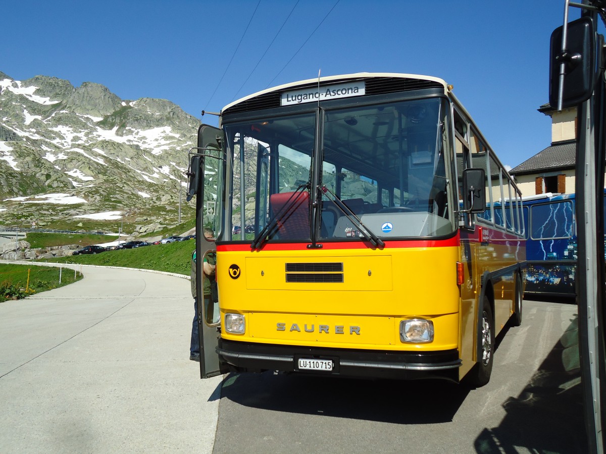 (145'836) - Amstein, Willisau - LU 110'715 - Saurer/Tscher (ex Allemann, Niederbipp; ex Semadeni, Poschiavo; ex Kasper, Poschiavo; ex PostAuto Graubnden; ex P 24'285) am 20. Juli 2013 in Gotthard, Passhhe