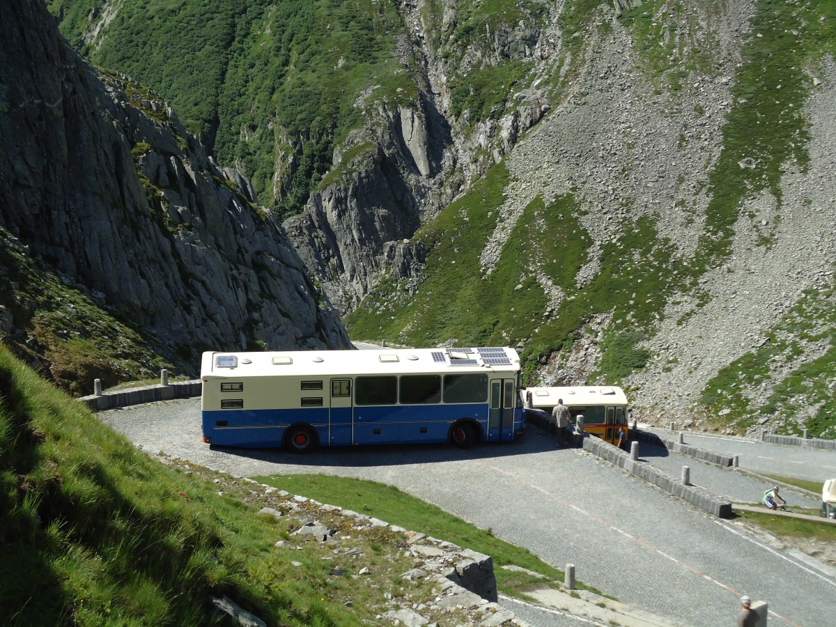 (145'872) - Hauser, Wdenswil - ZH 203'215 - Saurer/R&J (ex Bucher, Grt; ex P 25'648) am 20. Juli 2013 in Gotthard, Alte Tremolastrasse