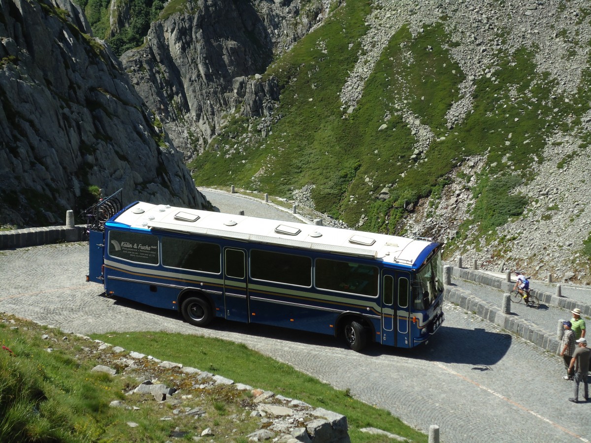 (145'879) - Steinauer, Einsiedeln - SZ 25'115 - Saurer/R&J (ex Albin, Fllanden; ex SBB Bern; ex Solr&Fontana, Ilanz; ex P 24'359) am 20. Juli 2013 in Gotthard, Alte Tremolastrasse