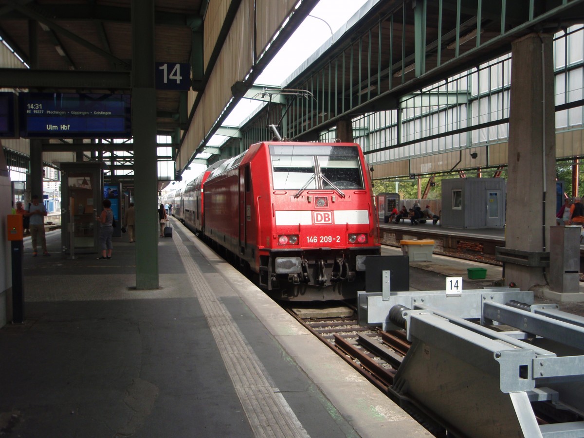 146 209 als RE nach Ulm Hbf in Stuttgart Hbf. 27.08.2015