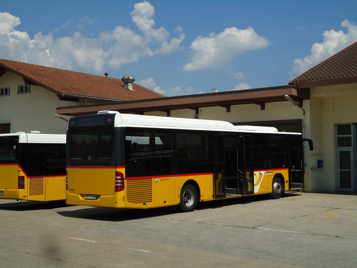 (146'026) - CarPostal Ouest - VD 335'330 - Mercedes am 22. Juli 2013 in Yverdon, Garage