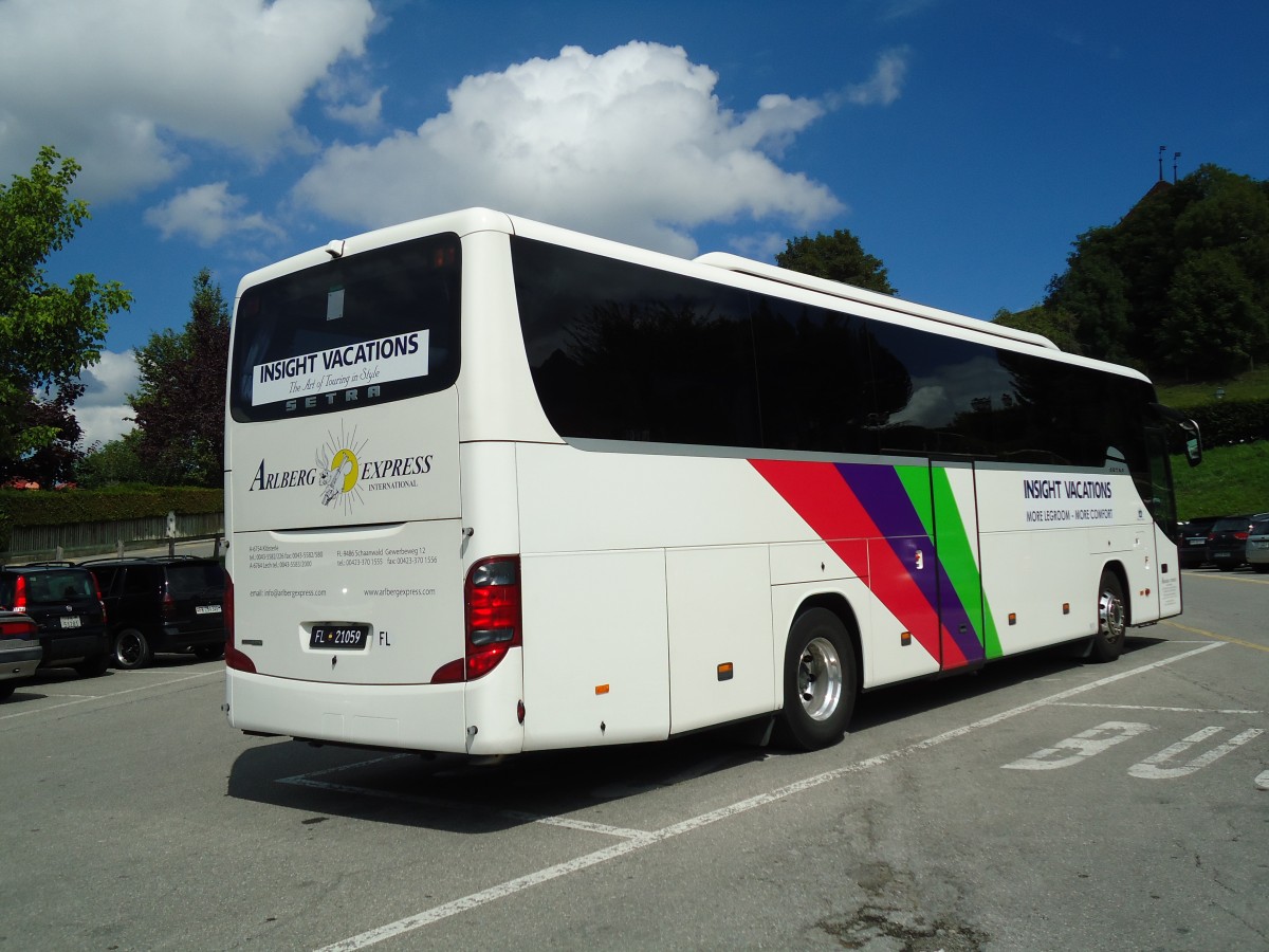 (146'518) - Aus Liechtenstein: Arlberg Express, Schaanwald - FL 21'059 - Setra am 26. August 2013 in Gruyres, Gruyres-Ville