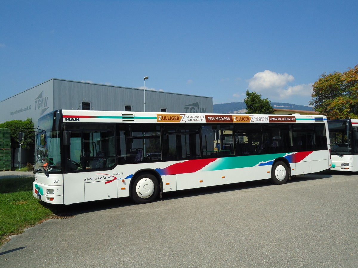 (146'773) - ASm Langenthal - Nr. 28/BE 421'423 - MAN am 31. August 2013 in Wangen a.A., Garage