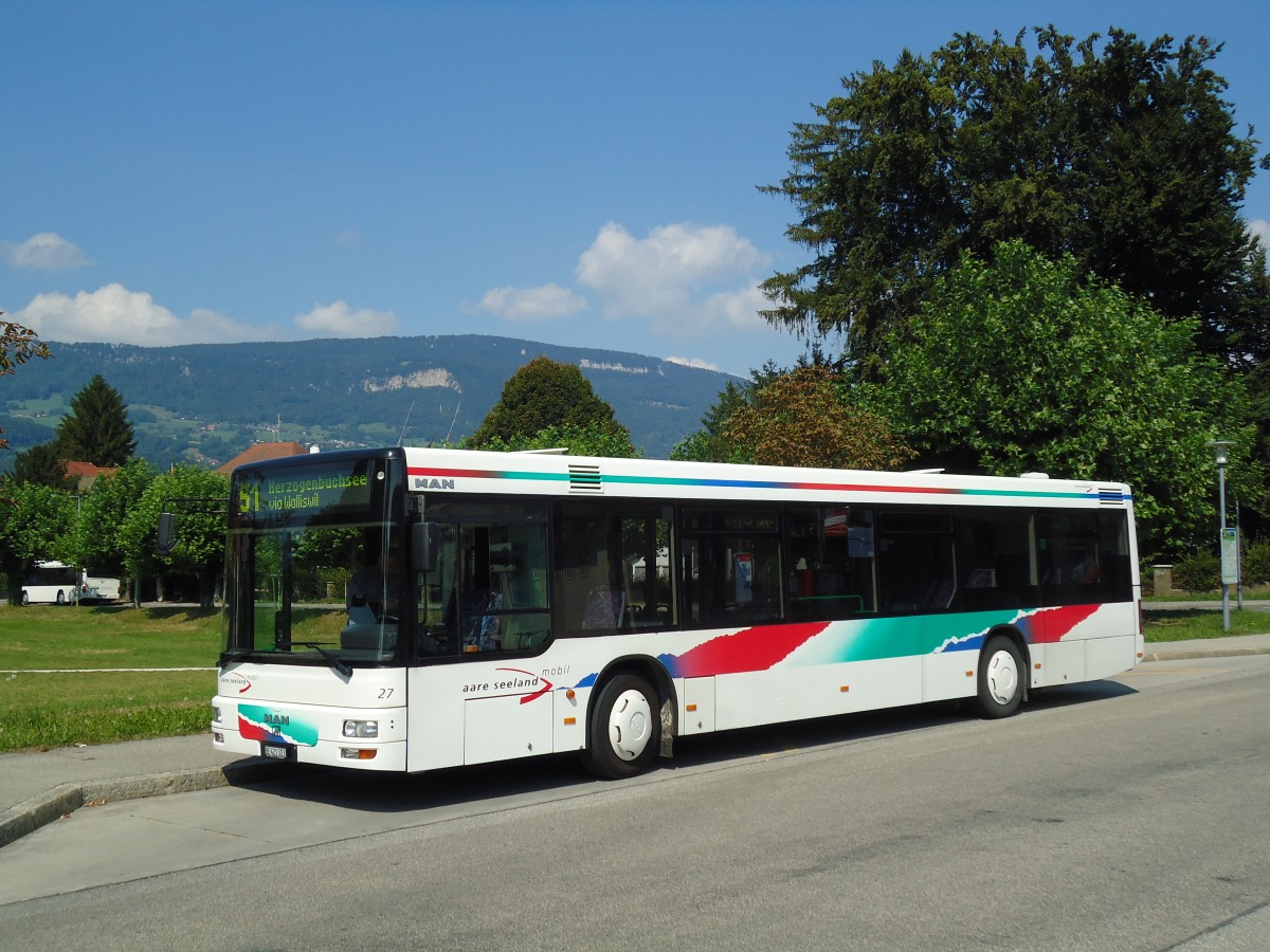 (146'774) - ASm Langenthal - Nr. 27/BE 421'323 - MAN am 31. August 2013 beim Bahnhof Wangen a.A.