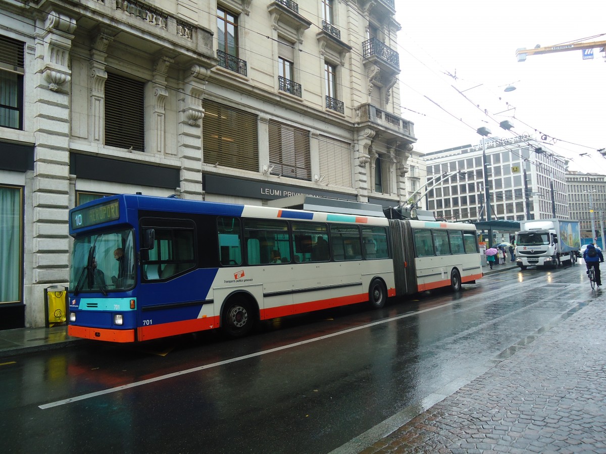 (147'157) - TPG Genve - Nr. 701 - NAW/Hess Gelenktrolleybus am 16. September 2013 in Genve, Bel-Air