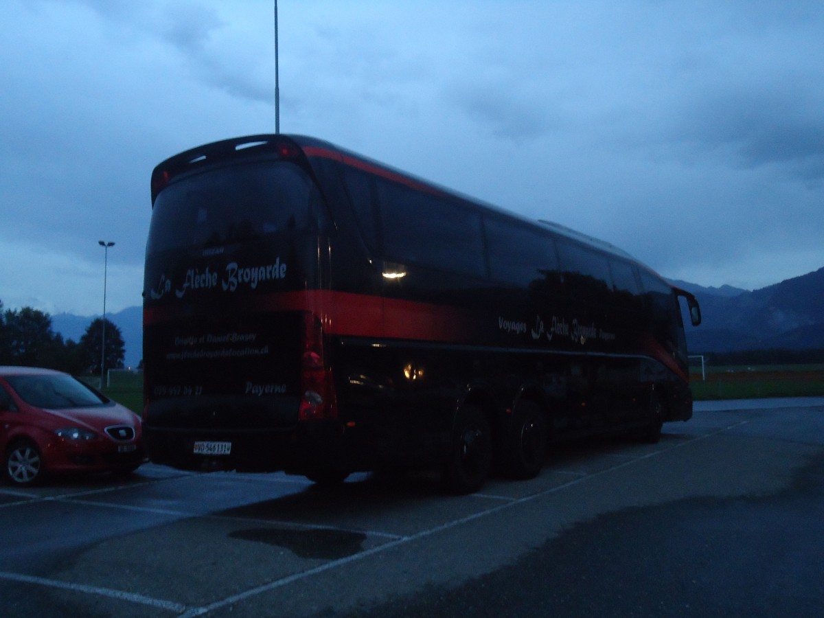 (147'399) - Brasey, Payerne - VD 546'131 - Irizar am 28. September 2013 in Thun-Lerchenfeld, Waldeck