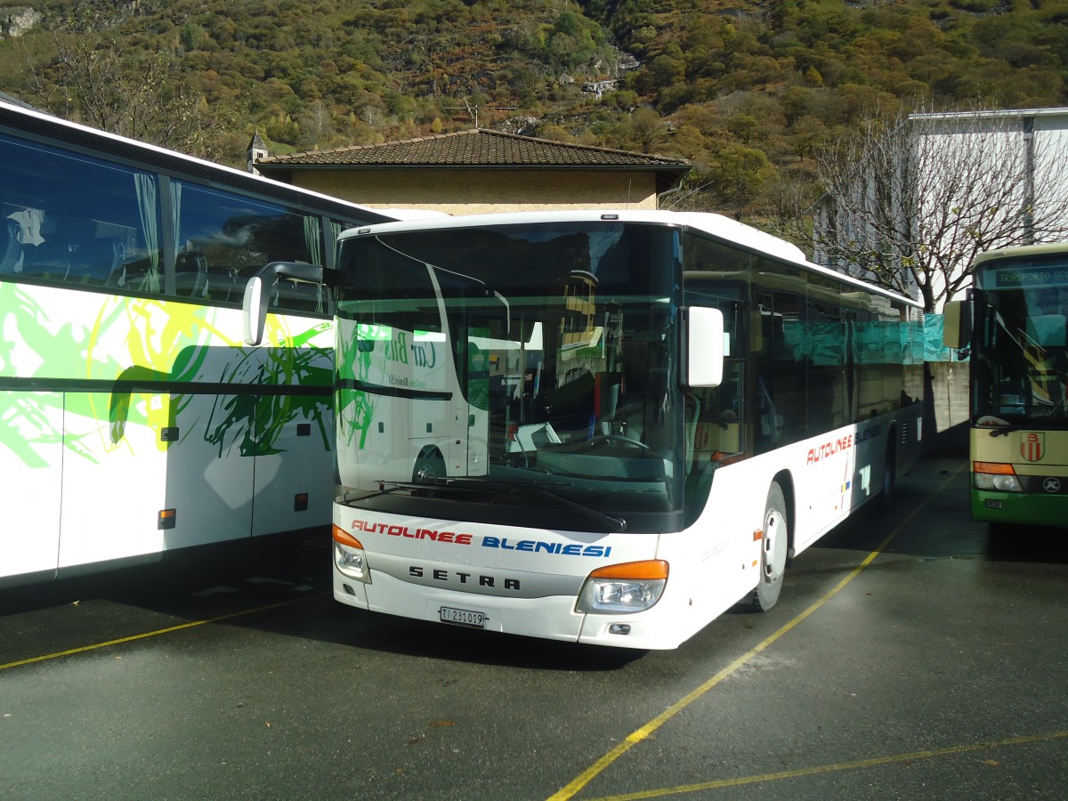 (147'874) - ABl Biasca - Nr. 19/TI 231'019 - Setra am 6. November 2013 in Biasca, Garage