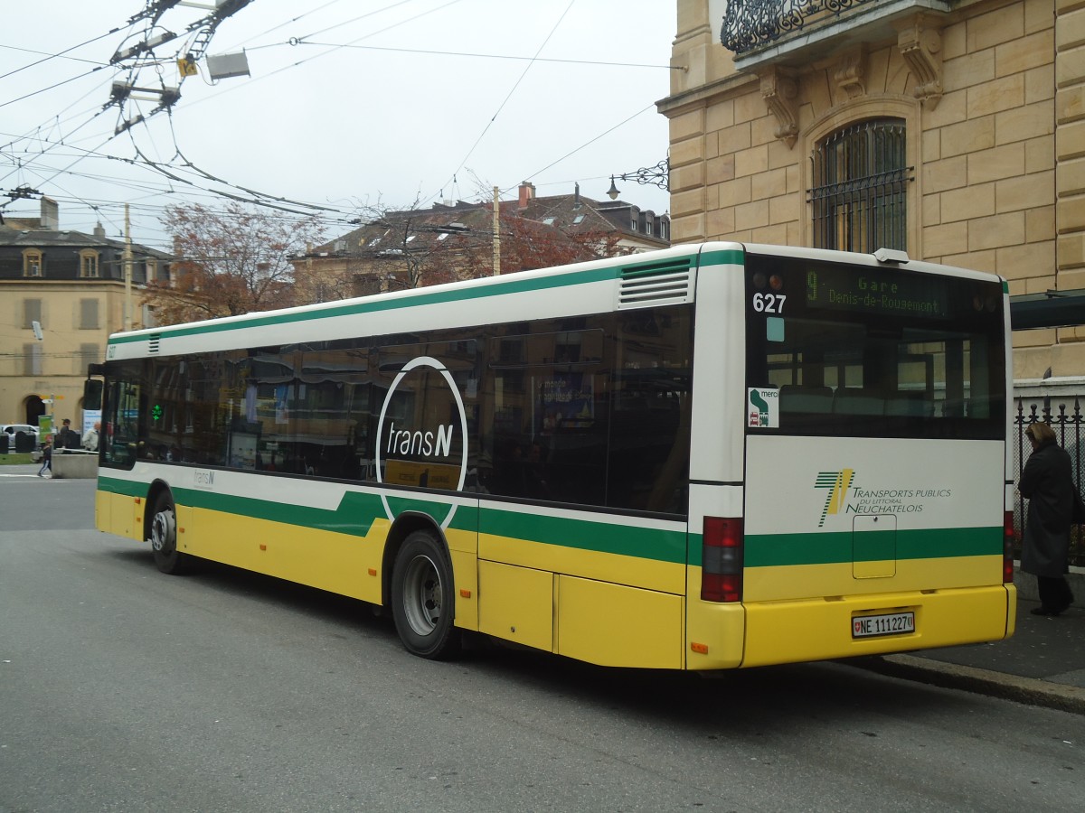 (147'971) - transN, La Chaux-de-Fonds - Nr. 627/NE 111'227 - MAN (ex TN Neuchtel Nr. 227) am 8. November 2013 in Neuchtel, Place Pury