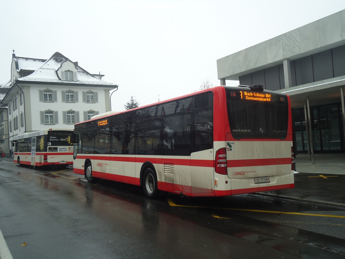 (148'138) - AAGS Schwyz - Nr. 38/SZ 57'338 - Mercedes am 23. November 2013 in Schwyz, Post