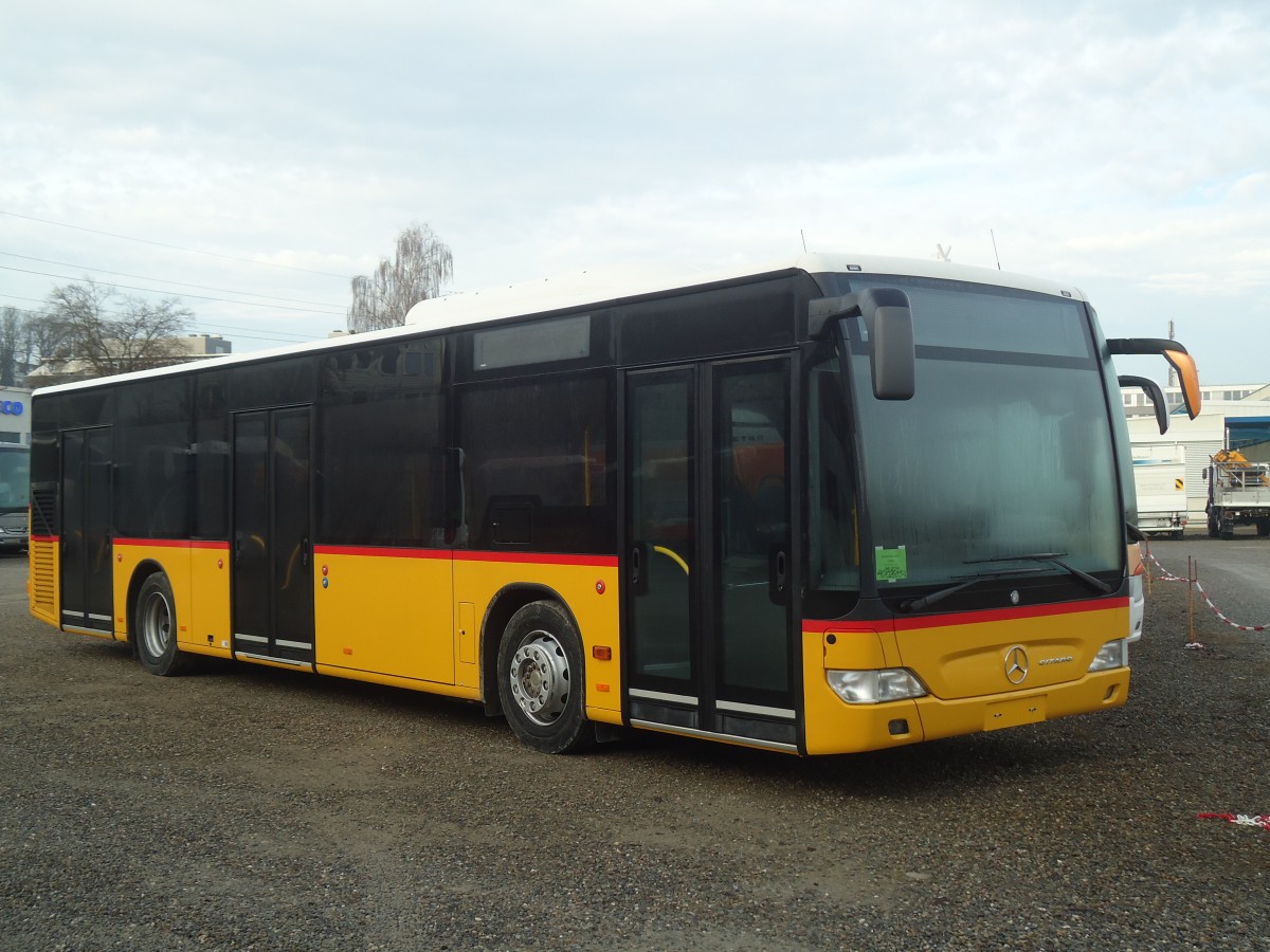 (148'367) - PostAuto Nordschweiz - Mercedes am 22. Dezember 2013 in Kloten, EvoBus