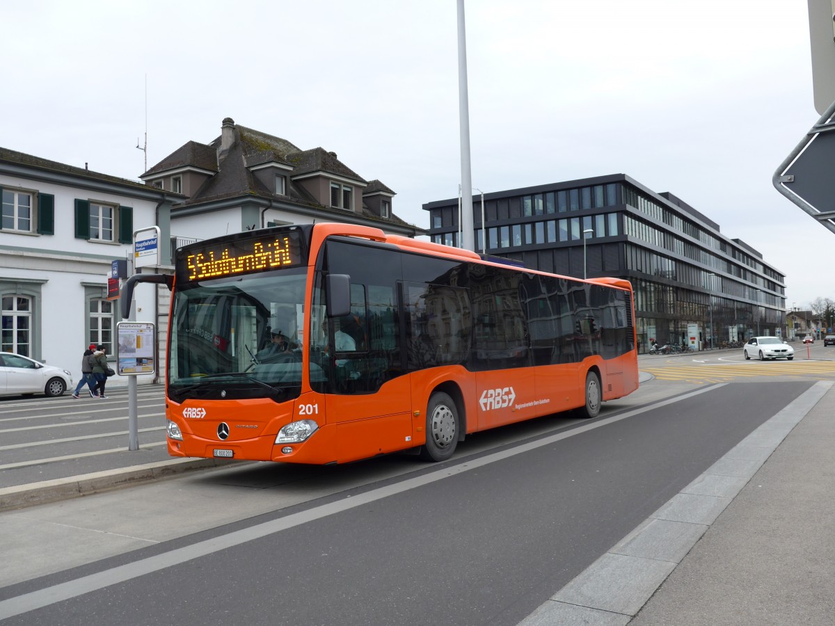 (148'670) - RBS Worblaufen - Nr. 201/BE 800'201 - Mercedes am 26. Januar 2014 beim Hauptbahnhof Solothurn