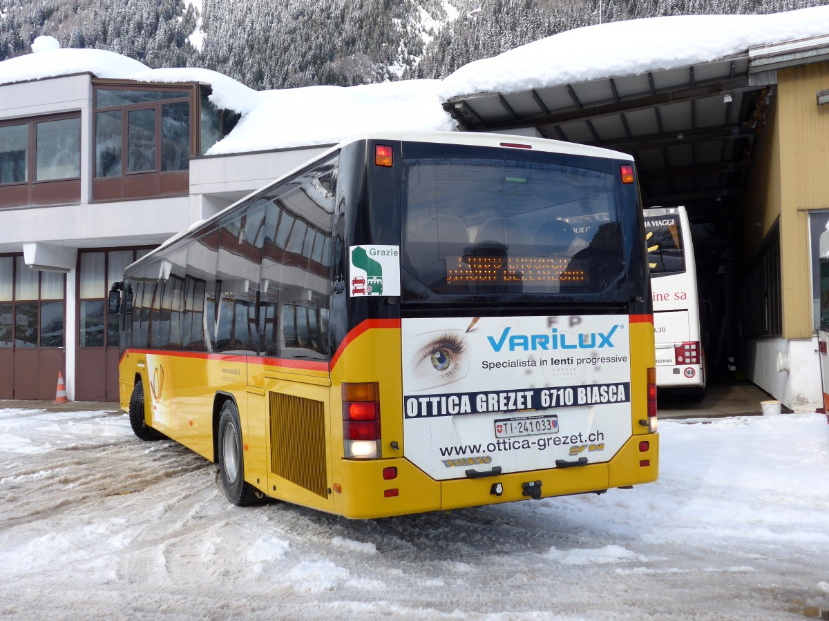 (148'810) - Marchetti, Airolo - TI 241'033 - Volvo am 9. Februar 2014 in Airolo, Garage