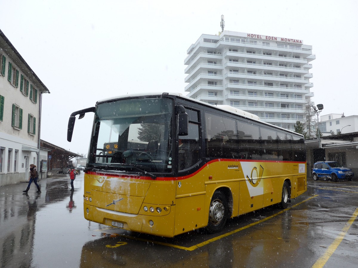 (149'065) - Fontana, Ilanz - Nr. 5/GR 1805 - Volvo am 1. Mrz 2014 beim Bahnhof Ilanz