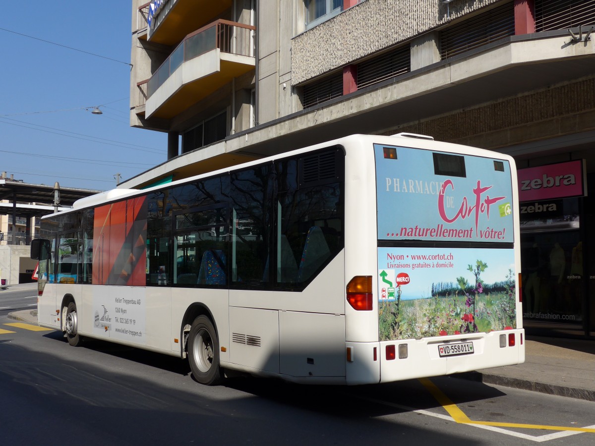 (149'232) - TPN Nyon - VD 558'011 - Mercedes am 9. Mrz 2014 beim Bahnhof Nyon