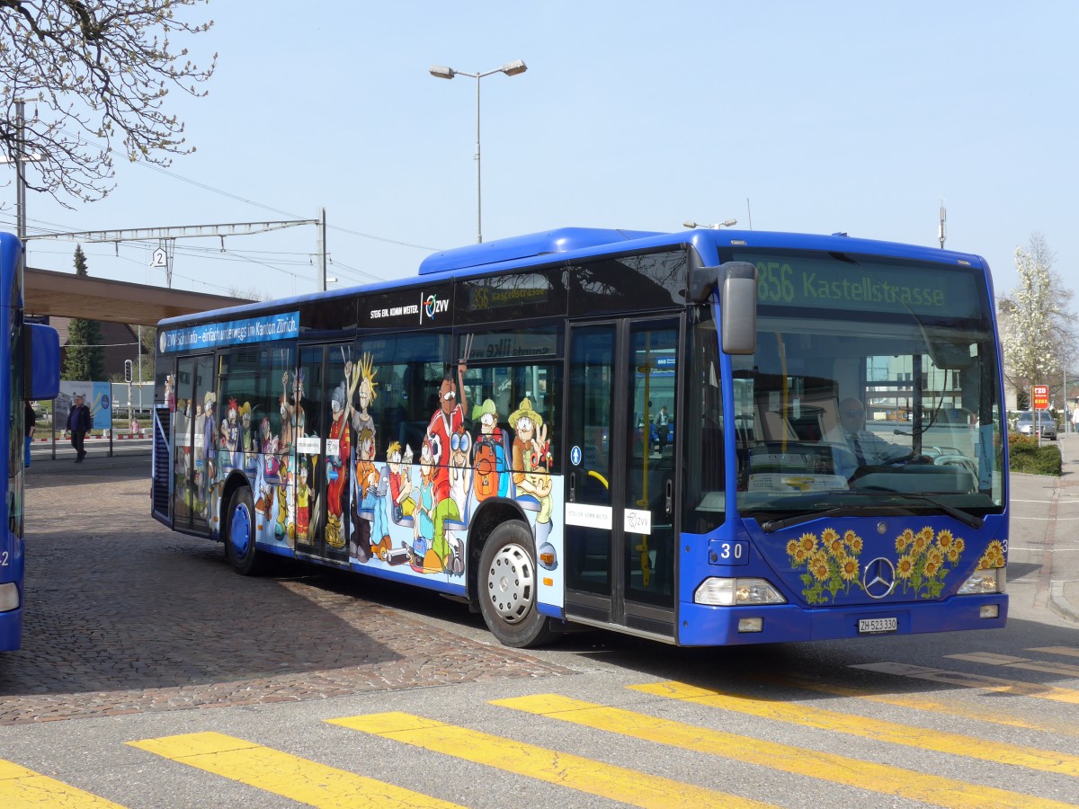 (149'485) - VZO Grningen - Nr. 30/ZH 623'330 - Mercedes am 31. Mrz 2014 beim Bahnhof Wetzikon