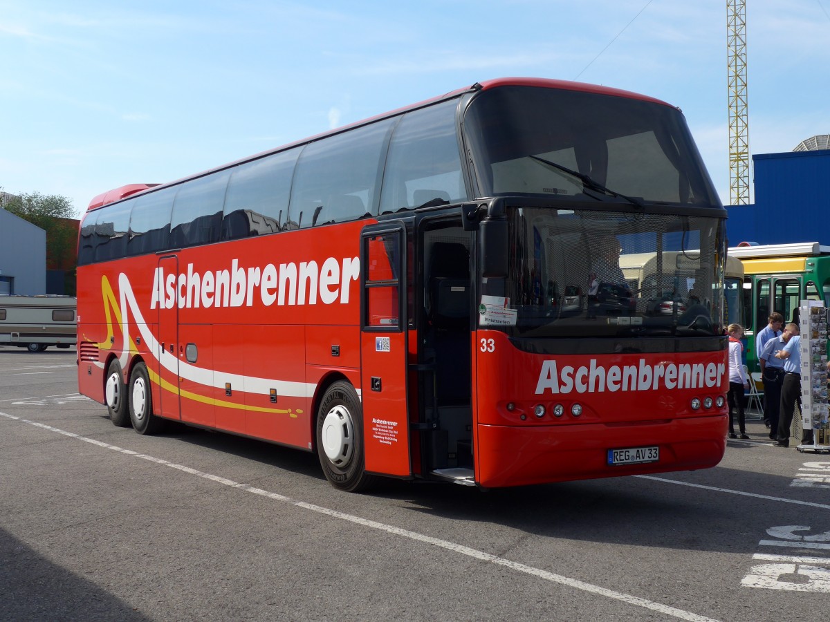 (149'743) - Aschenbrenner, Viechtach - Nr. 33/REG-AV 33 - Neoplan am 25. April 2014 in Sinsheim, Museum