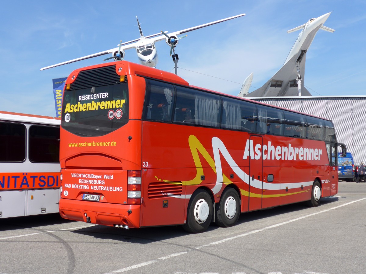 (149'848) - Aschenbrenner, Viechtach - Nr. 33/REG-AV 33 - Neoplan am 25. April 2014 in Sinsheim, Museum