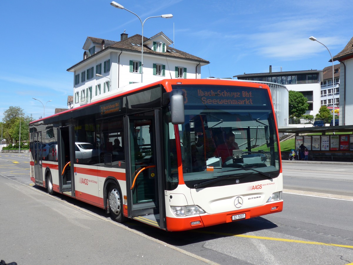 (150'573) - AAGS Schwyz - Nr. 7/SZ 5007 - Mercedes am 10. Mai 2014 in Schwyz, Post