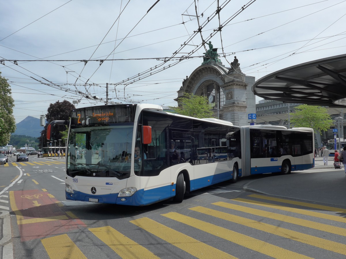 (150'612) - VBL Luzern - Nr. 165/LU 173'571 - Mercedes am 10. Mai 2014 beim Bahnhof Luzern