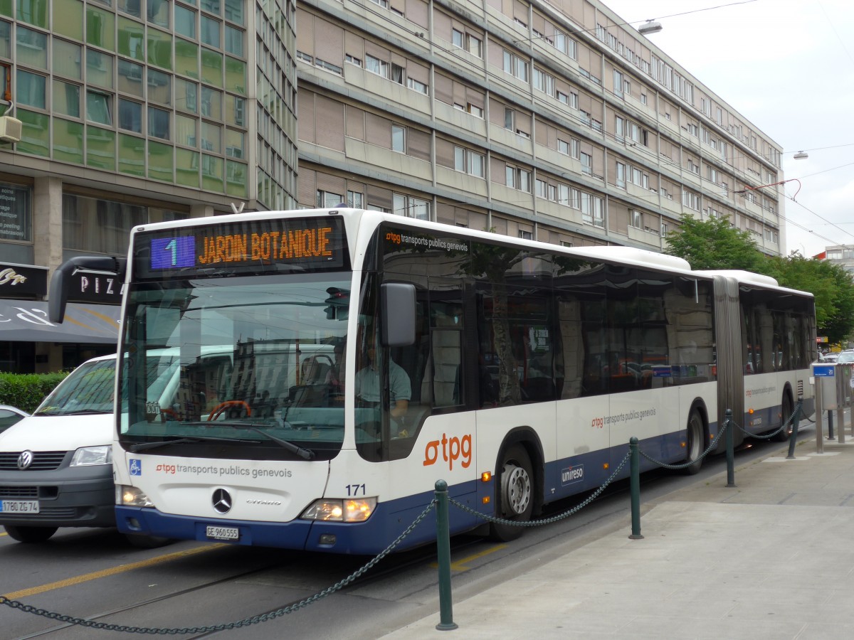 (150'803) - TPG Genve - Nr. 171/GE 960'555 - Mercedes am 26. Mai 2014 in Genve, Place des Vingt-Deux-Cantons