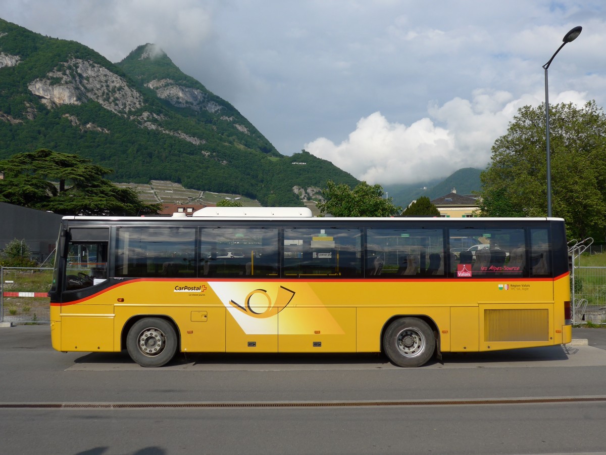 (150'930) - TPC Aigle - VS 49'249 - Volvo am 26. Mai 2014 beim Bahnhof Aigle