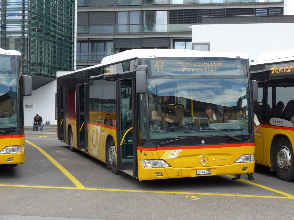 (151'056) - CarPostal Ouest - Nr. 24/JU 61'305 - Mercedes am 29. Mai 2014 in Delmont, Place de la Poste