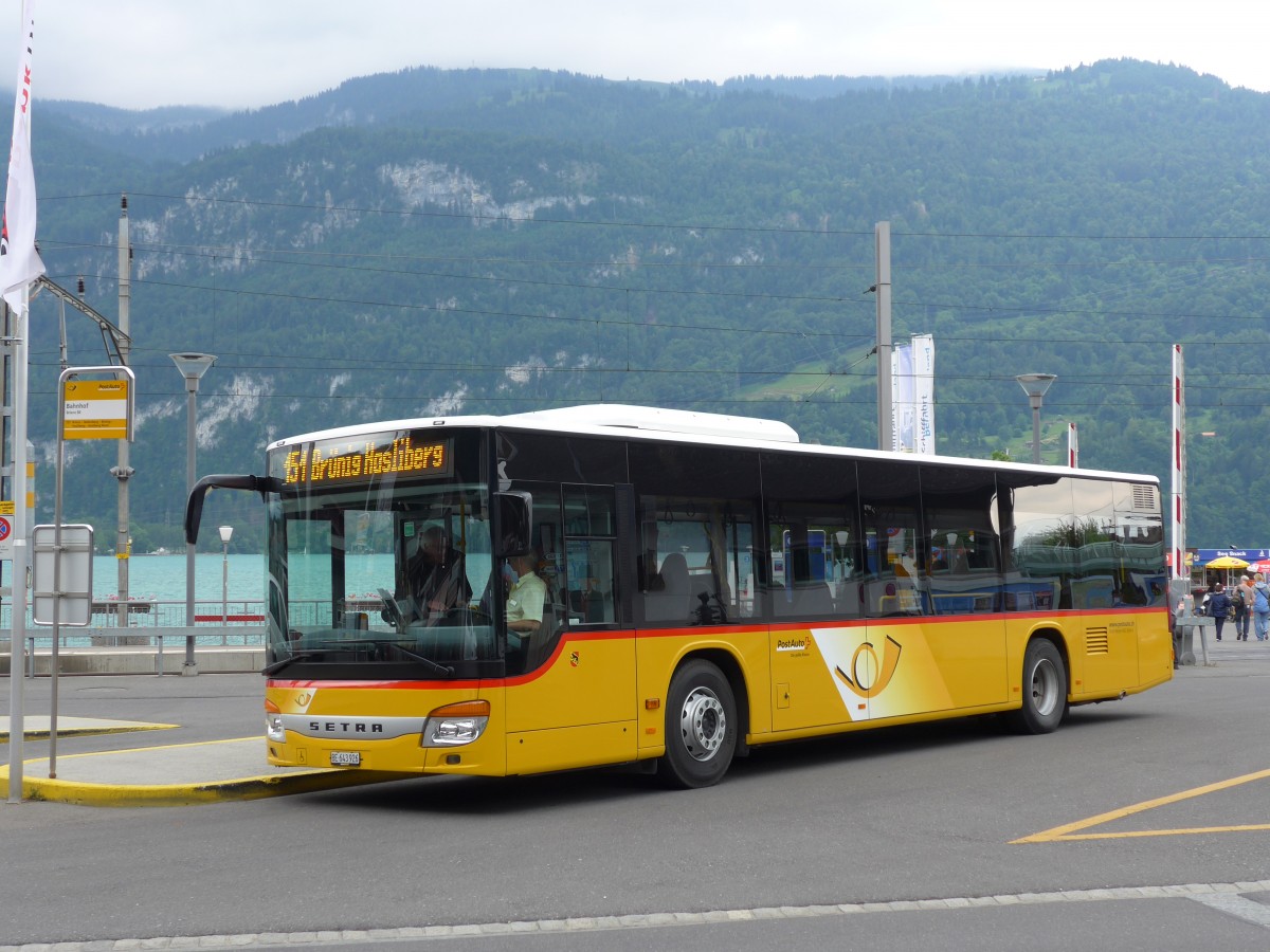 (151'565) - Flck, Brienz - Nr. 8/BE 643'926 - Setra am 15. Juni 2014 beim Bahnhof Brienz