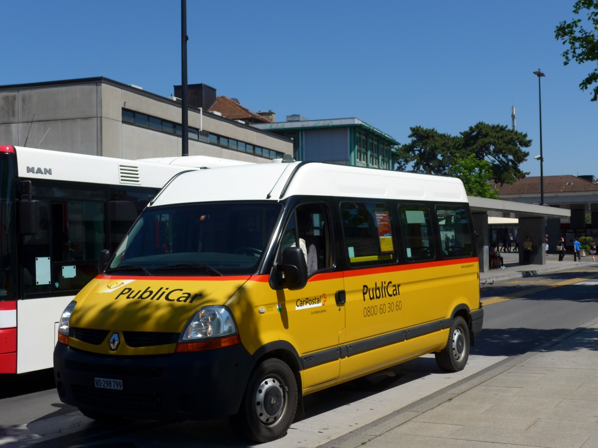 (151'768) - CarPostal Ouest - VD 298'799 - Renault am 21. Juni 2014 beim Bahnhof Yverdon