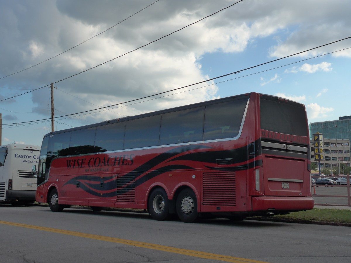 (152'813) - Wise Coaches, Nashville - Nr. 445/CR 72'561 - Van Hool am 15. Juli 2014 in Nagara Falls