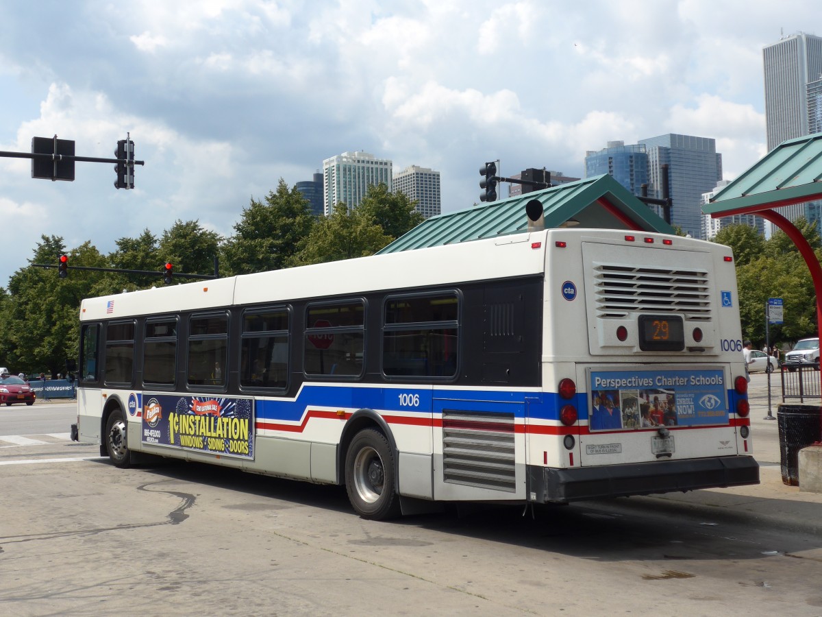 (153'098) - CTA Chicago - Nr. 1006/M 156'512 - New Flyer am 18. Juli 2014 in Chicago, Navy Pier