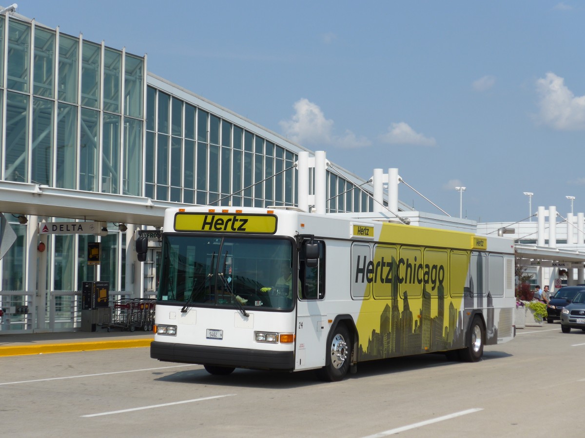 (153'342) - Hertz, Chicago - Nr. 24/5402 N - Gillig am 20. Juli 2014 in Chicago, Airport O'Hare