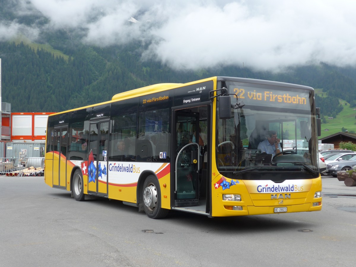 (153'593) - AVG Grindelwald - Nr. 16/BE 28'821 - MAN am 3. August 2014 beim Bahnhof Grindelwald