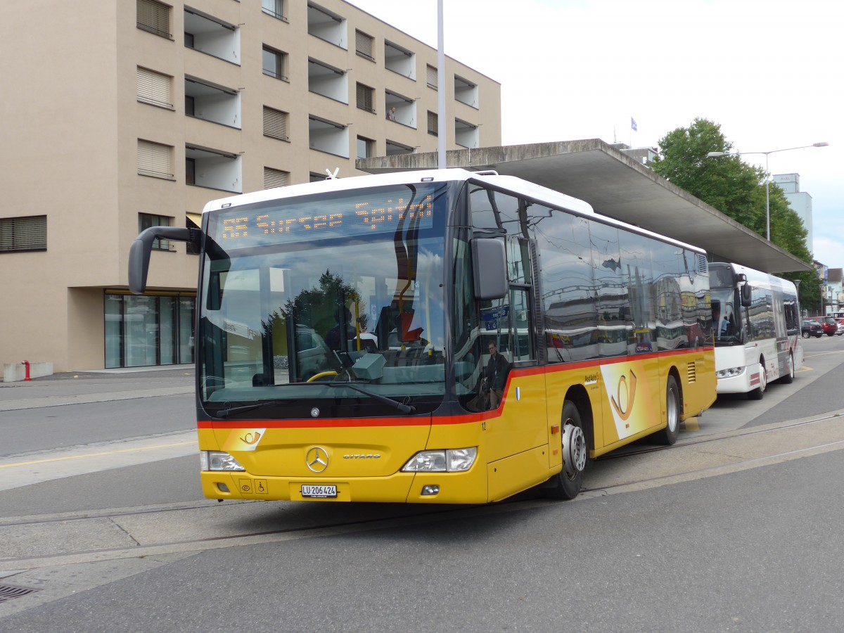 (154'149) - Hfliger, Sursee - Nr. 12/LU 206'424 - Mercedes am 19. August 2014 beim Bahnhof Sursee