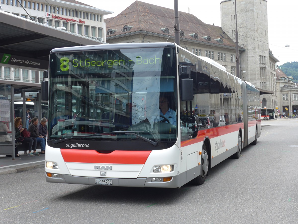 (154'184) - St. Gallerbus, St. Gallen - Nr. 296/SG 198'296 - MAN am 20. August 2014 beim Bahnhof St. Gallen