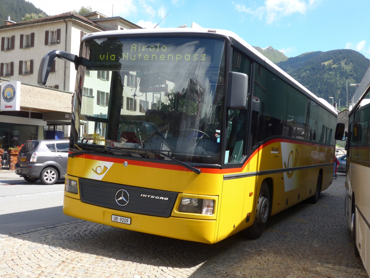 (154'781) - Mattli, Wassen - UR 9209 - Mercedes am 1. September 2014 beim Bahnhof Airolo