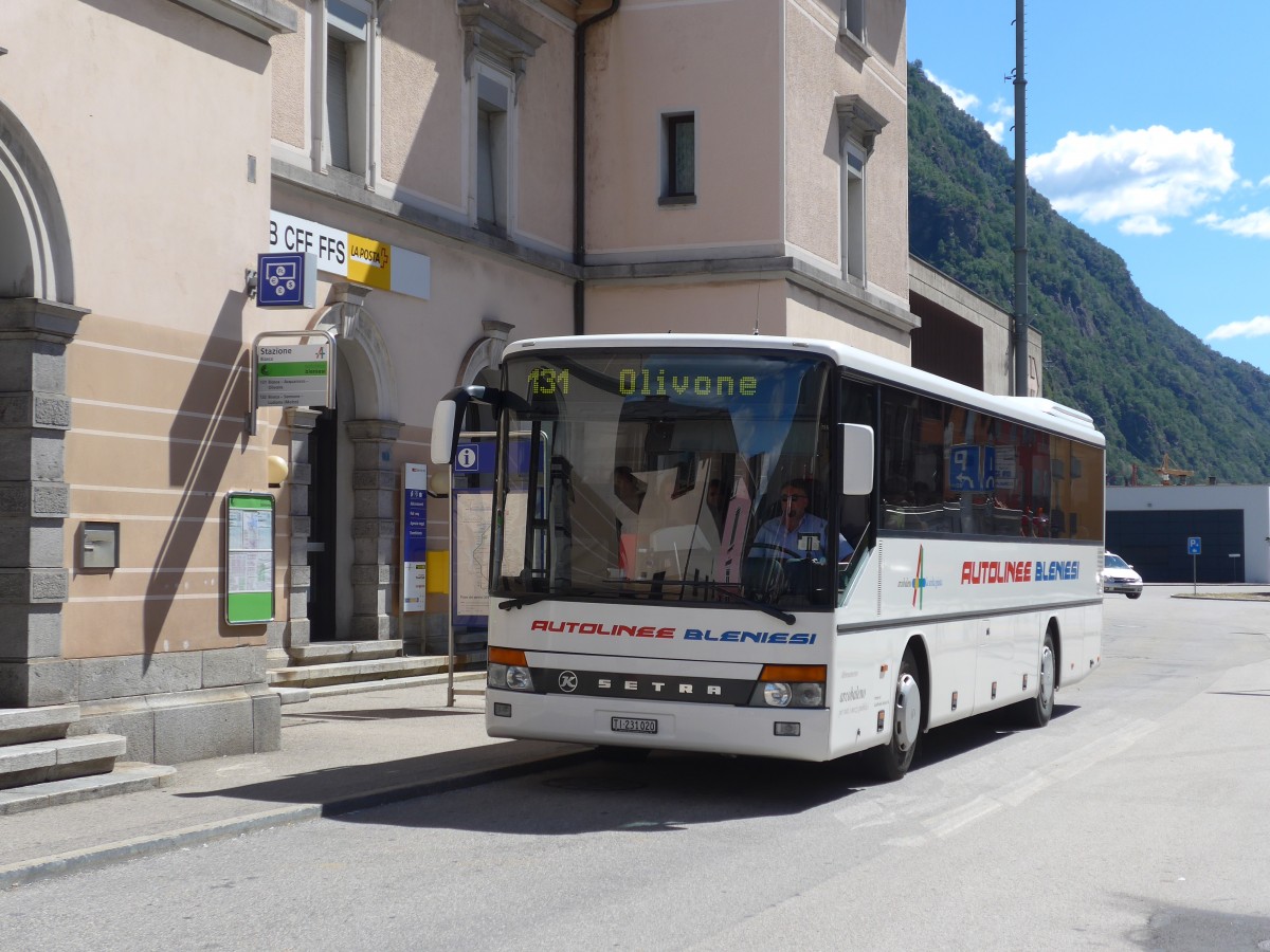 (154'814) - ABl Biasca - Nr. 20/TI 231'020 - Setra (ex AAGU Altdorf Nr. 33) am 1. September 2014 beim Bahnhof Biasca