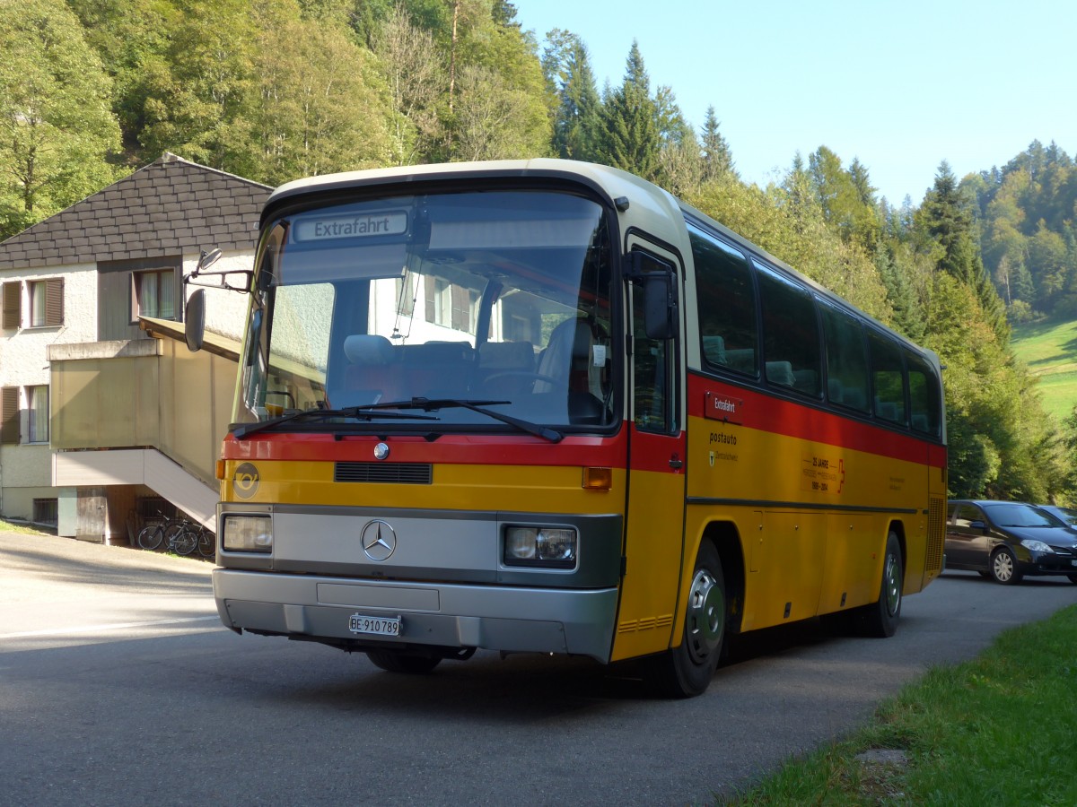 (155'395) - Buzzi, Bern - BE 910'789 - Mercedes (ex Mattli, Wassen) am 27. September 2014 in Wolhusen, Restaurant Fontanne-Pintli