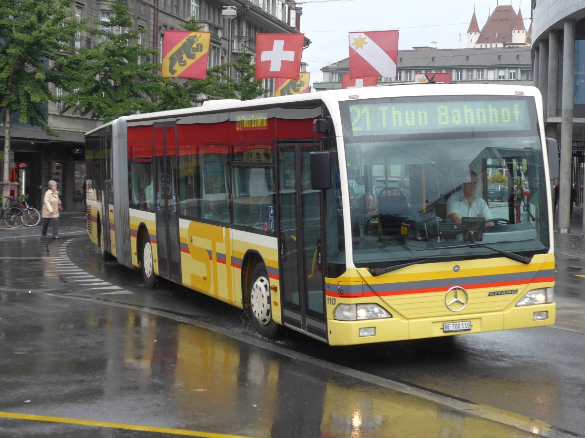 (155'699) - STI Thun - Nr. 110/BE 700'110 - Mercedes am 13. Oktober 2014 beim Bahnhof Thun